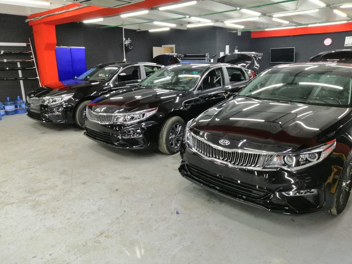 KIA Нанесение покрытия Ceramic Pro 9H KIA Нанесение покрытия Ceramic Pro 9H